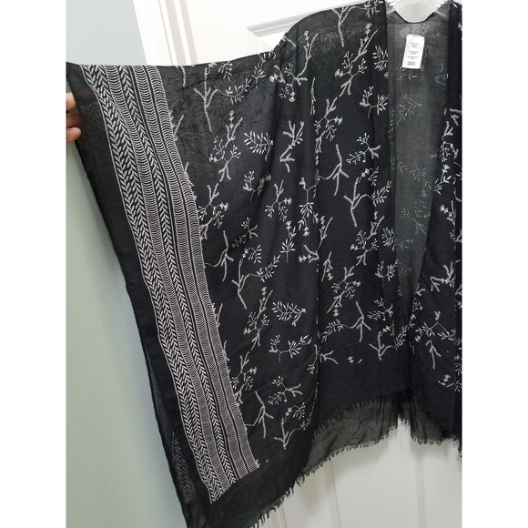 Cover Up Swim Wraps Raw Hem Black White Contrast Trims / Prints One Size - Picture 3 of 6